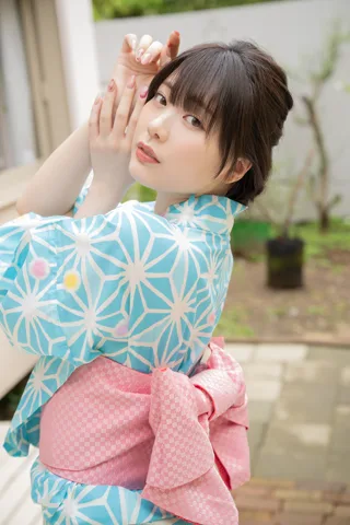 慾情のサマーヌード 5